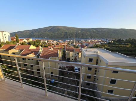 PRODAJA – JEDNOSOBAN STAN S POGLEDOM NA MORE, ĐENOVIĆI, HERCEG NOVI
