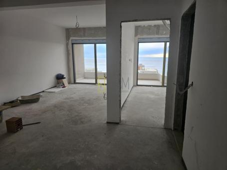 Prodaja- dva jednosobna stana u izgradnji od 51m2 u Pinjes, Ulcinj