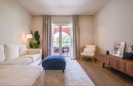 Prodajemo-moderan jednosoban stan površine 69 m2, Luštica Bay-Herceg Novi