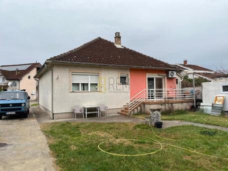 Prodaja – Kuca u Tolosima
