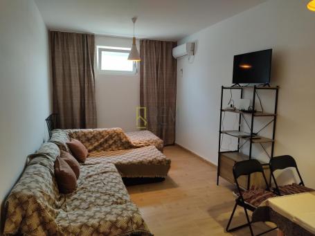 Prodajemo- jednosoban stan 49m2 pored Big Fashon