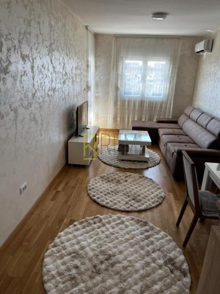 Prodajemo- kompletno namjesten jednosoban stan 43m², Stari Aerodrom