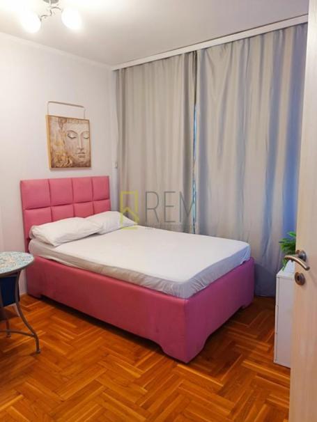 Prodajemo- garsonjera 33m2, iza Delte