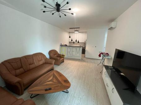 Prodajemo- nov namješten dvosoban stan, površine 90m² (+ terase), u Bečičima