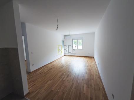 Prodajemo- jednosoban neuseljavan stan, visoko prizemlje 41m2, Zagorič- Gorica C