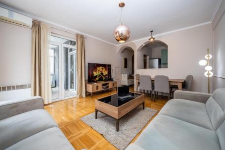 Prodajemo – dvosoban namješten stan 70m2 na Cetinju, Gruda