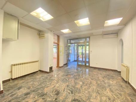 Prodajemo- poslovni prostor, površine 191m2