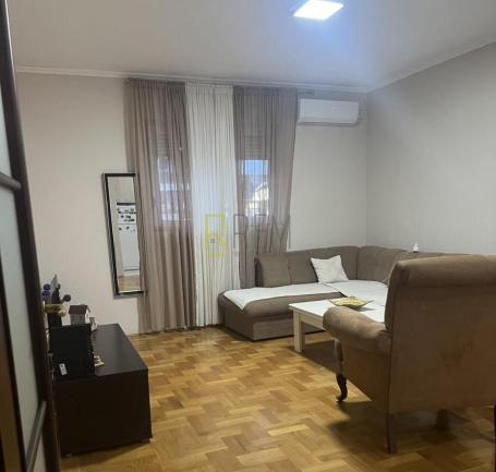 Prodajemo- jednosoban stan 44m2 na Tuškom Putu