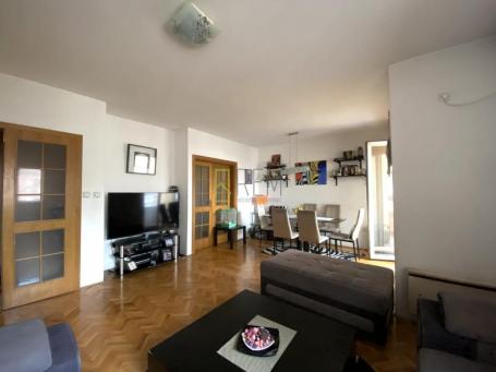 Prodajemo- komotan jednosoban stan površine 56m², Stari Aerodrom