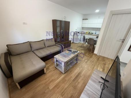Namešten, jednoiposoban stan na Adicma