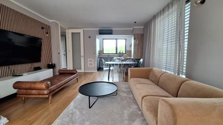 Prodaja, Blato, moderna četverosobna kuća 190m2, na 3 etaže, parking