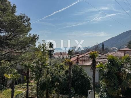 OPATIJA, MOŠĆENIČKA DRAGA – etaža kuće za samo 500 metara od plaže, vrhunska investicija