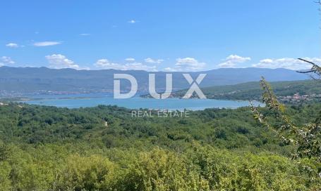 OTOK KRK, SUŽAN – Poljoprivredno zemljište 568 m² s pogledom na more, 50 m od građevinske zone!
