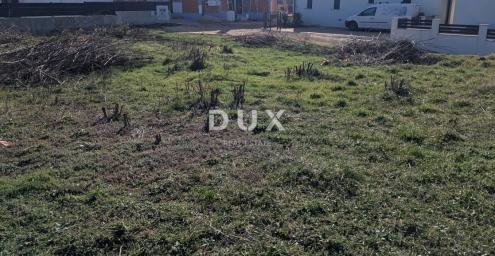 ISTRA, KRNICA (okolica Marčane) - građevinsko zemljište s pravomoćnom dozvolom i projektom, odmah sp