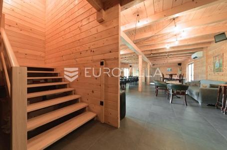 Baranja, turističko, poslovni kompleks na zemljištu površine 16.000 m²