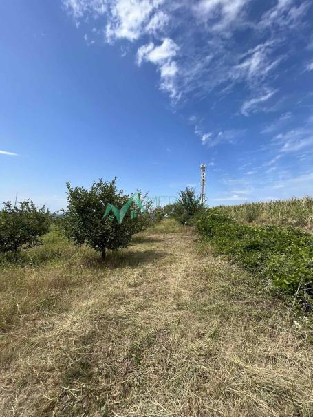  PRODAJA DELA PARCELE – SREMSKI KARLOVCI | 1.100 m² 