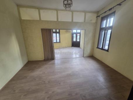 Prodaja, Stan, 57m2 , Centar