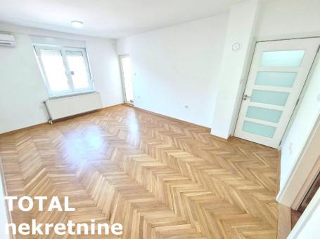 NOVI SAD - SAJAM - 40.00 m2