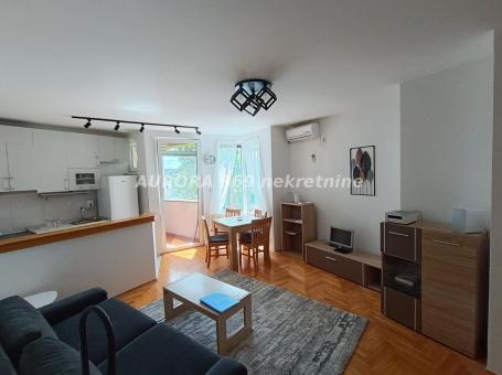 IZDAVANJE. NOVI SAD, PODBARA. DVOSOBAN, NAMEŠTEN, 44 m²