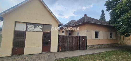 Kuća 89 m² na placu 359 m² u Bačkom Gradistu