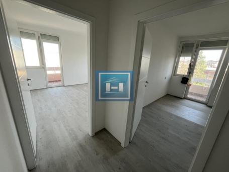 Stan sa neverovatnim potencijalom – potpuno renoviran, tri terase i mogućnost kupovine putem stamben
