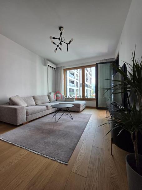 Luxury Two-Bedroom Apt in West 65 with Garage