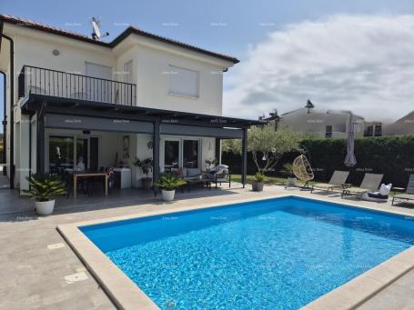 Kuća Poreč okolica – Vila s bazenom