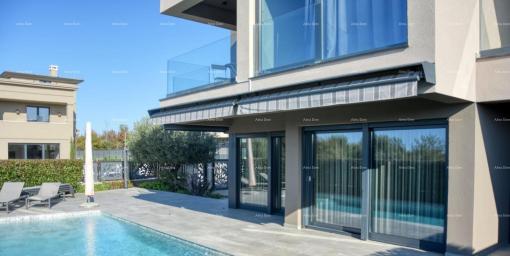 Kuća POREČ - ŠPADIĆI. MODERNA LUKSUZNA VILA S BAZENOM 500 m DO MORA