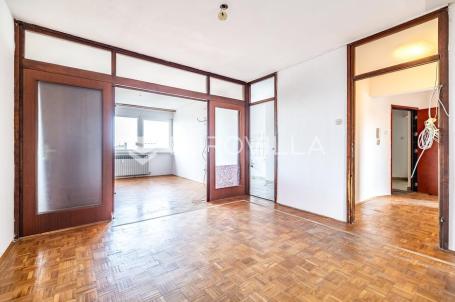 Zagreb, Dugave, prostran četverosoban stan s ostavom, 89 m²