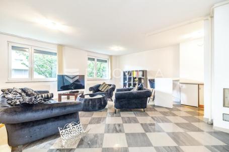 Zagreb, Lanište, stambeno poslovni prostor 65 m²