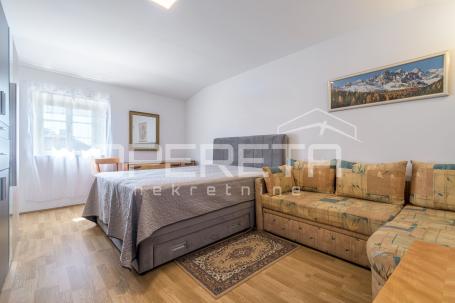 PRODAJA, 1,5 SOBAN STAN, ROVINJ - CENTAR, 35 m2