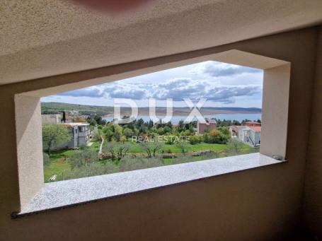 ZADAR, ROVANJSKA - stan u visokom potkrovlju