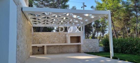Zadar, Kožino, dvoetažni apartman, 142m2, prizemlje, bazen