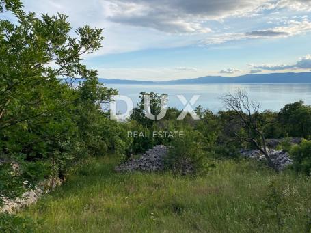 RIJEKA, KOSTRENA - zemljište 2.106 m2 s pogledom na more - samo 230 metara od mora! PRILIKA!