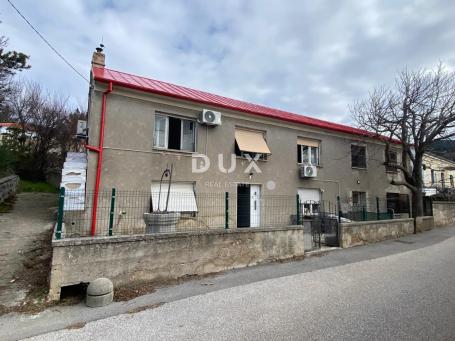 RIJEKA, HRELJIN - samostojeća kuća s DVA ODVOJENA STANA + okućnica s pogledom na more! PRILIKA!
