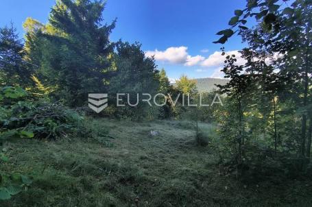 Mrkopalj, predivno građevinsko zemljište od 985 m²