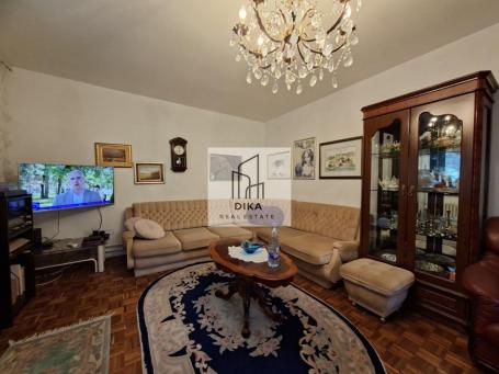 Izdaje se kuća sa dvorištem na Zvezdari – Ulica Ruže Jovanović