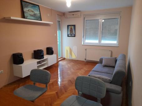 Namešten 1.5 stan sa pogledom na Frušku Goru