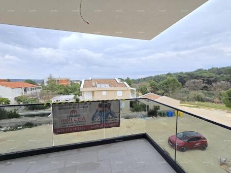 Stan Ližnjan. Novogradnja. Prodajemo stan s  pogledom na more. 
