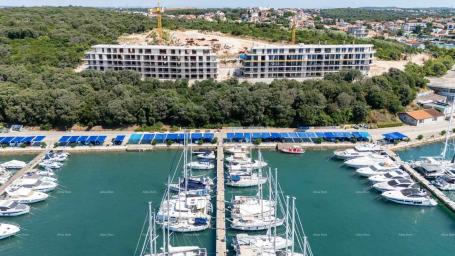 Stan Prodaja modernih stanova u eksluzivnoj zgradi sa pogledom na marinu, Pula!