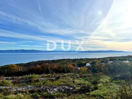 ISTRA, RABAC - Prostrano zemljište s pogledom na more i građevinskom dozvolom