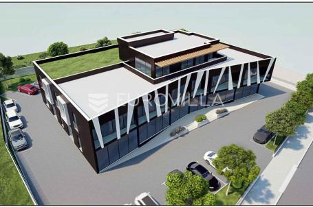 Kaštel Sućurac, poslovni objekt 735 m² uz veliki parking na raspolaganju