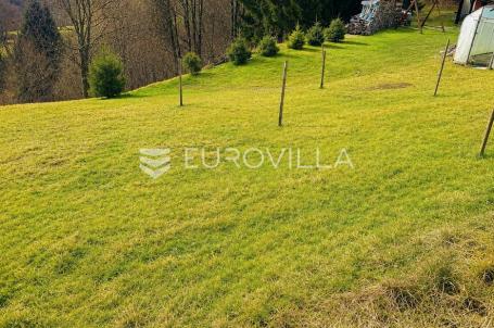 Ravna Gora, Stari Laz, građevinsko zemljište 518 m²