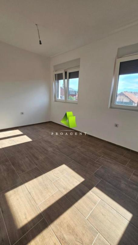 Duplex stan sa velikom terasom u novogradnji na dobroj lokaciji u Durlanu ID#8230