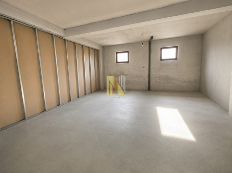 Izdaje se magacinski prostor na Klisi – 100 m², prilaz kombijem