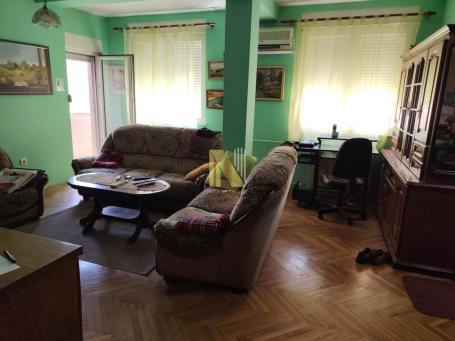 Komforan trosoban stan na Novoj Detelinari