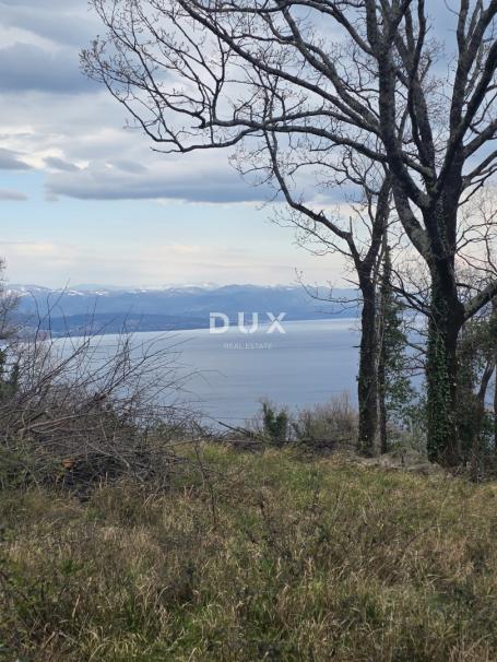 OPATIJA, VEPRINAC - Građevinsko zemljište 1450m2 s građevinskom dozvolom i pogledom na more