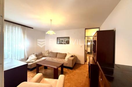 Zadar, Bili Brig, funkcionalan dvosoban stan od 69,11 m² s privatnim vrtom od 130 m²