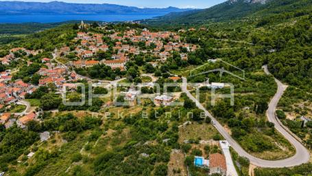 Građevinsko zemljište s pogledom na more – Vrisnik, Hvar