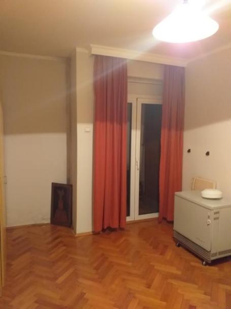 Dvosoban, renoviran stan za prodaju